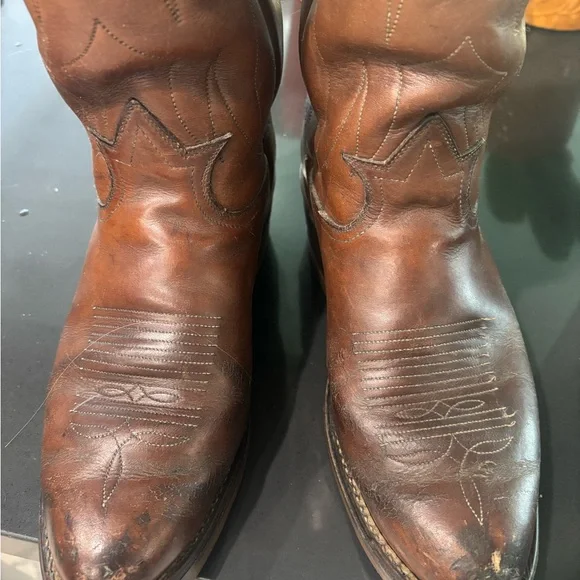 Tony Lama Brown Cowboy Boots with Rounded Toe and Stitching - Picture 4 of 7
